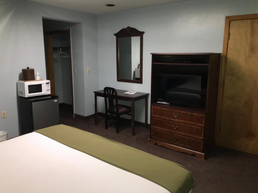 AmeriVu Inn and Suites Wolcott Waterbury Image 20